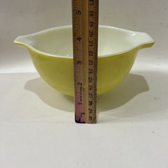 Pyrex Verde Advocada Green White Cinderella Mixing Bowl Set 3 Nesting Ovenware - Picture 8 of 17